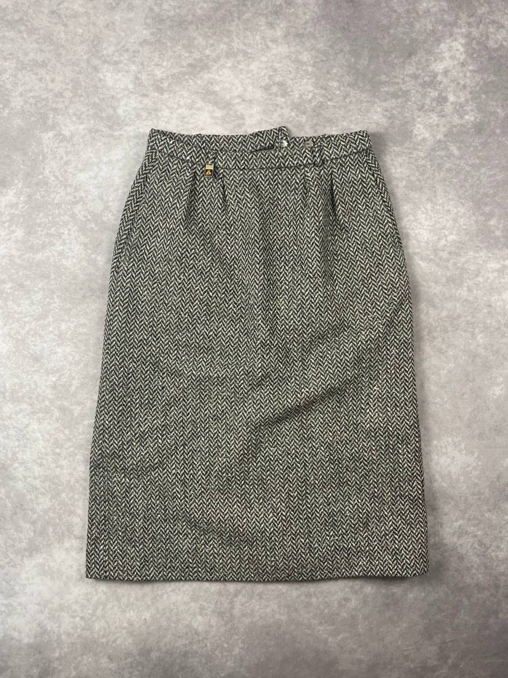 [341] Vintage Burberrys Made in England Herringbone Wool Skirt Women’s Size M
